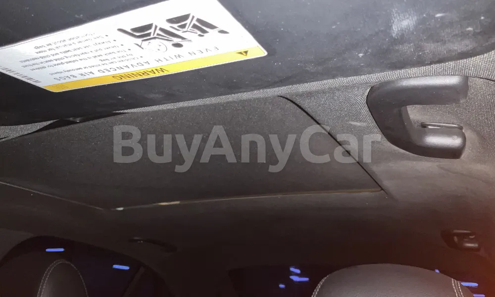 Vehicle photo 8