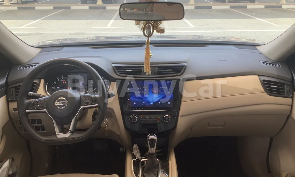 Vehicle photo 7
