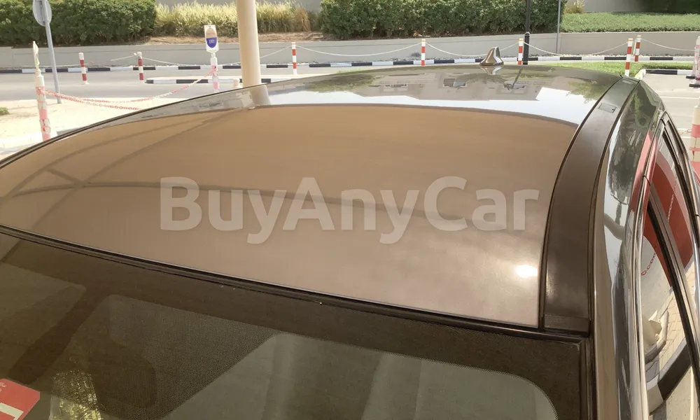 Vehicle photo 8