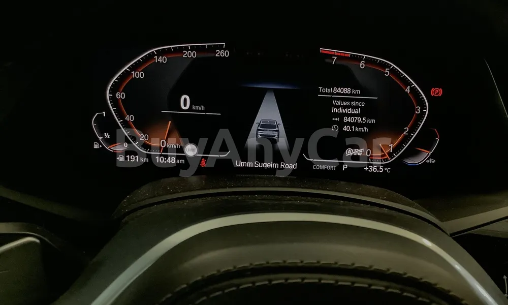 Vehicle photo 7