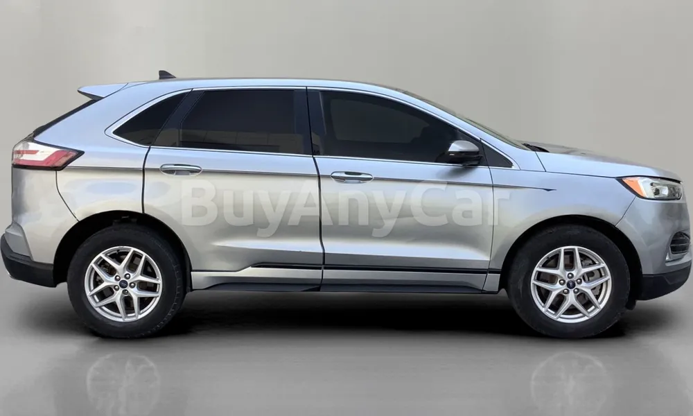 Vehicle photo 3