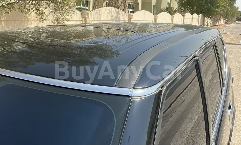 Vehicle photo 5