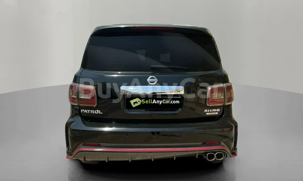 Vehicle photo 2