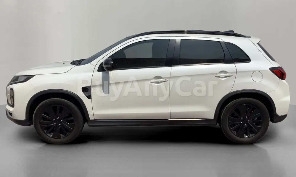 Vehicle photo 4
