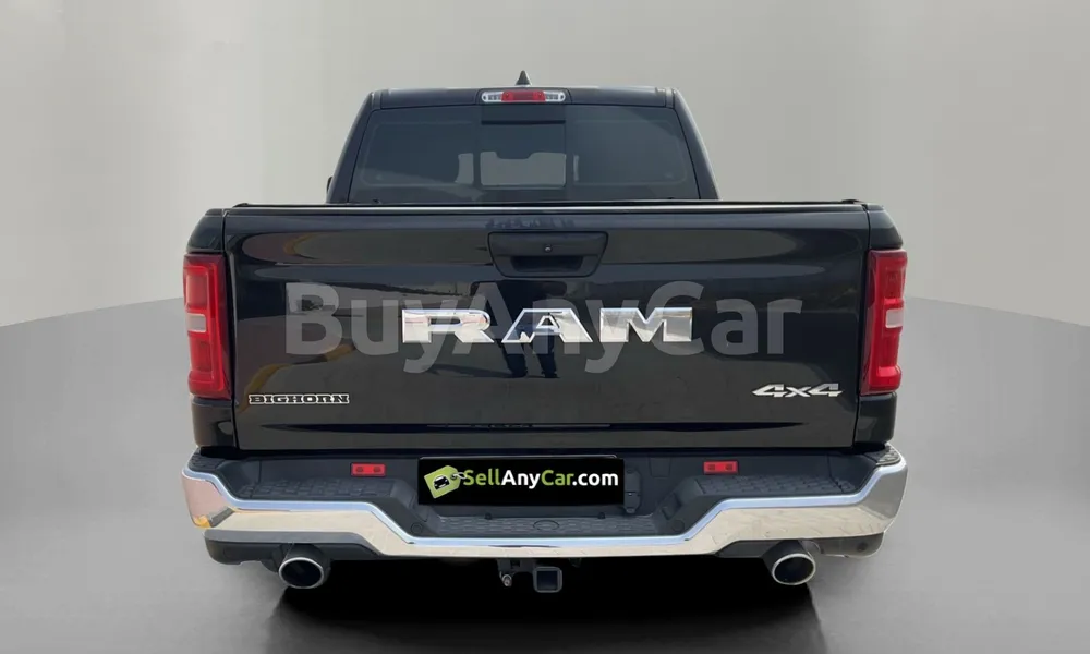 Vehicle photo 2