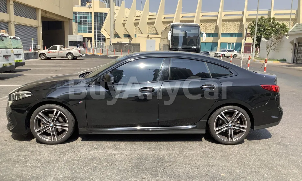 Vehicle photo 4