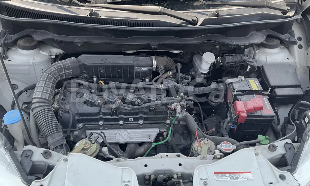 Vehicle photo 6