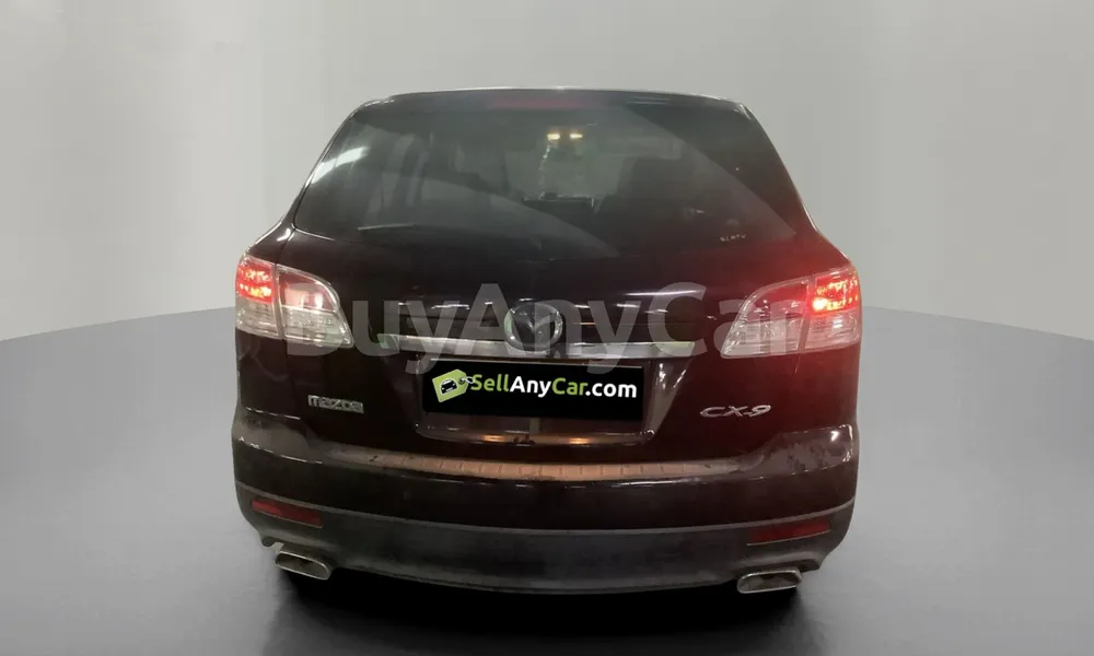 Vehicle photo 2