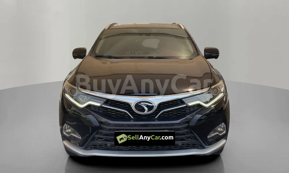 Vehicle photo 1