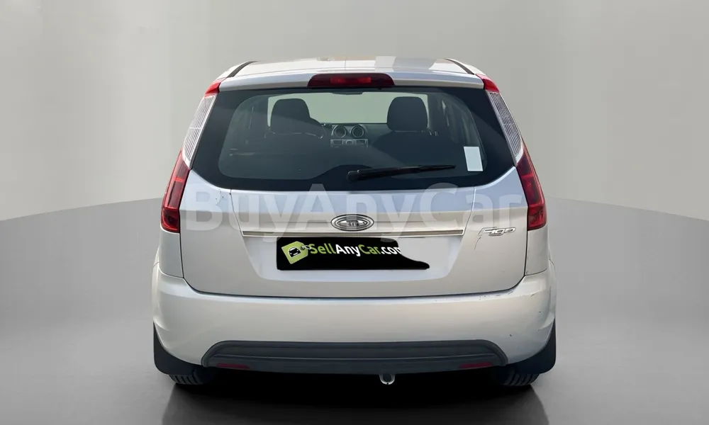 Vehicle photo 2