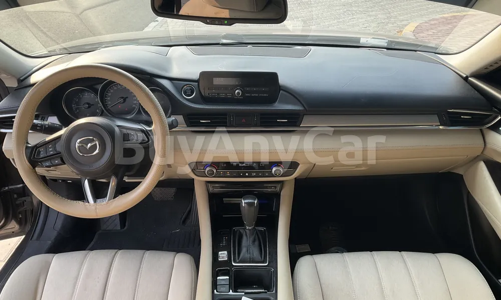 Vehicle photo 9