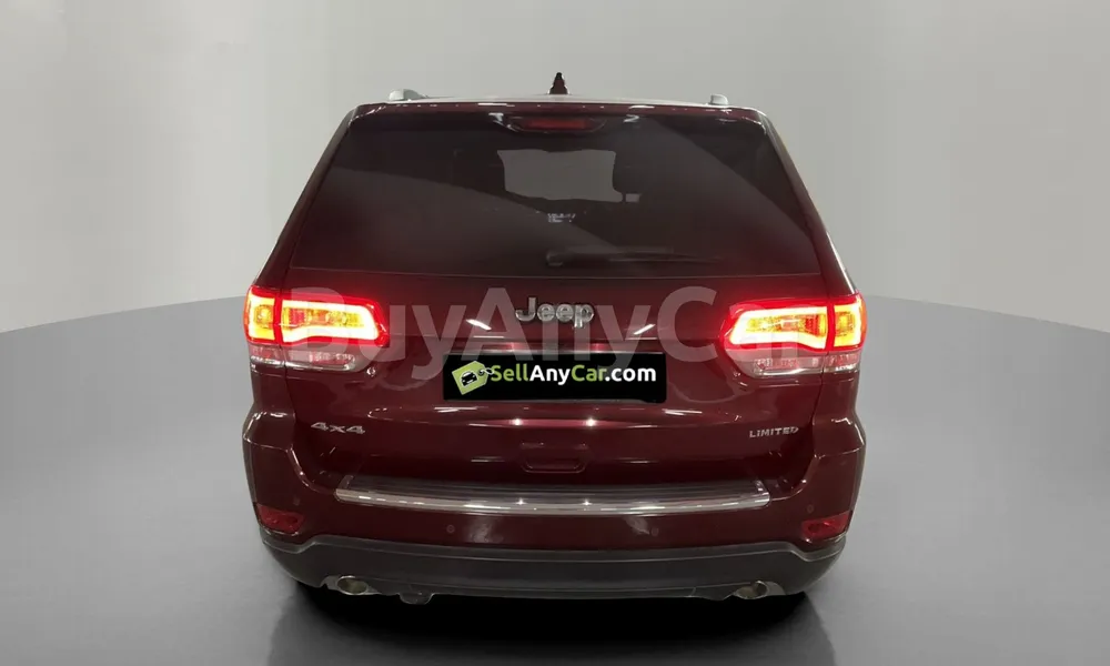 Vehicle photo 2