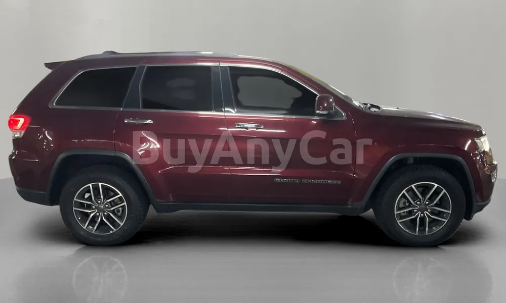 Vehicle photo 3