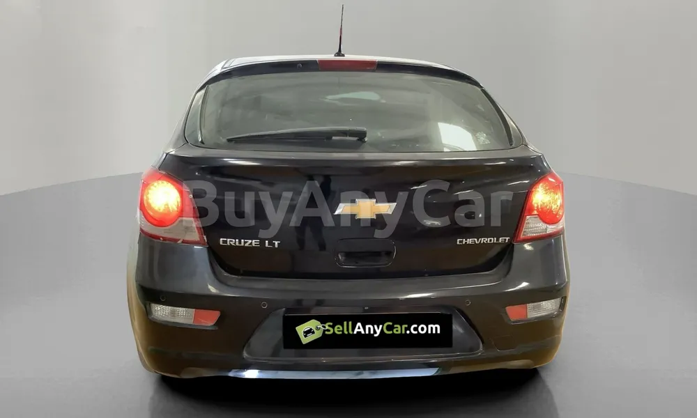 Vehicle photo 2