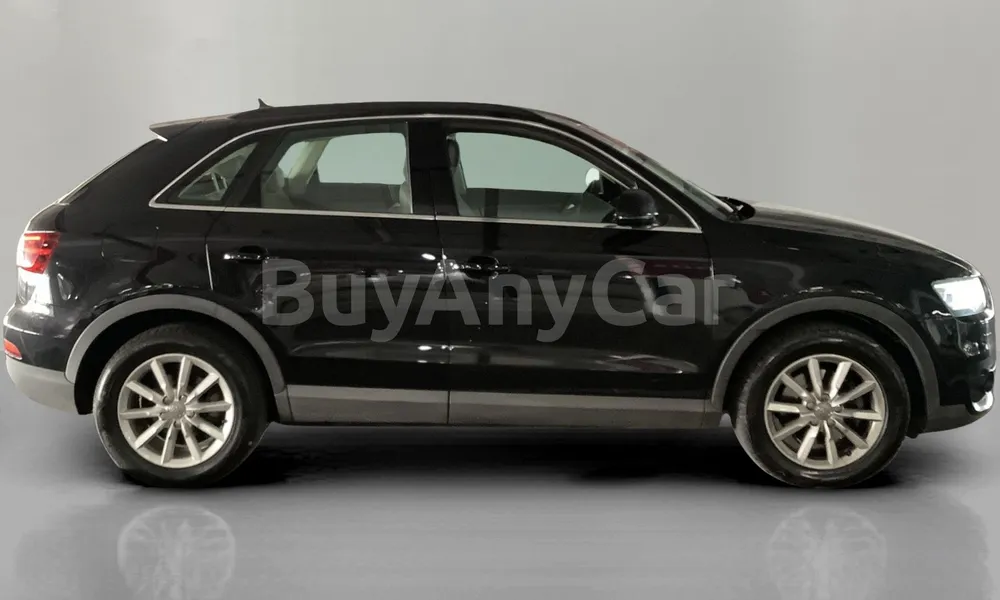 Vehicle photo 5