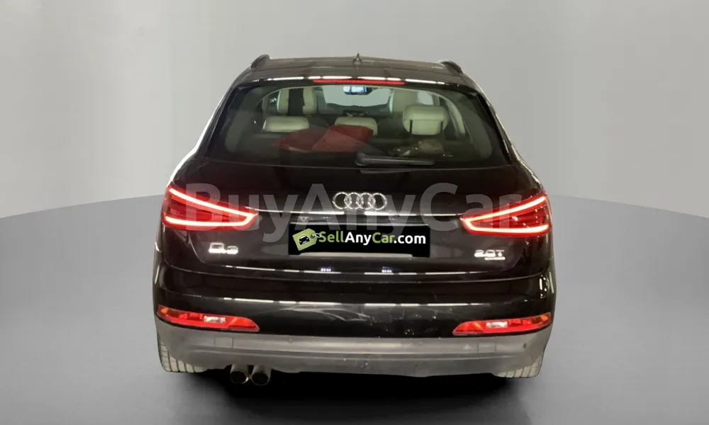Vehicle photo 3