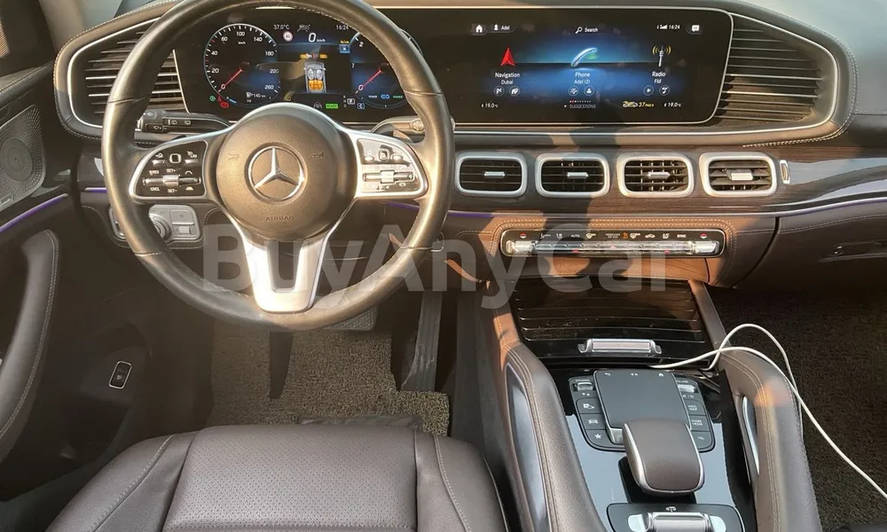 Vehicle photo 7