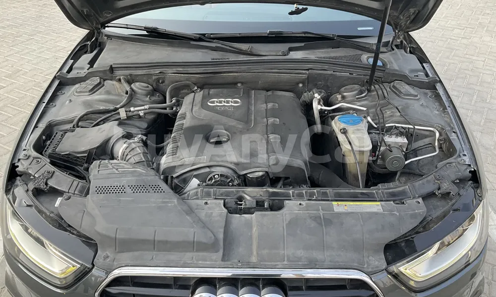Vehicle photo 6