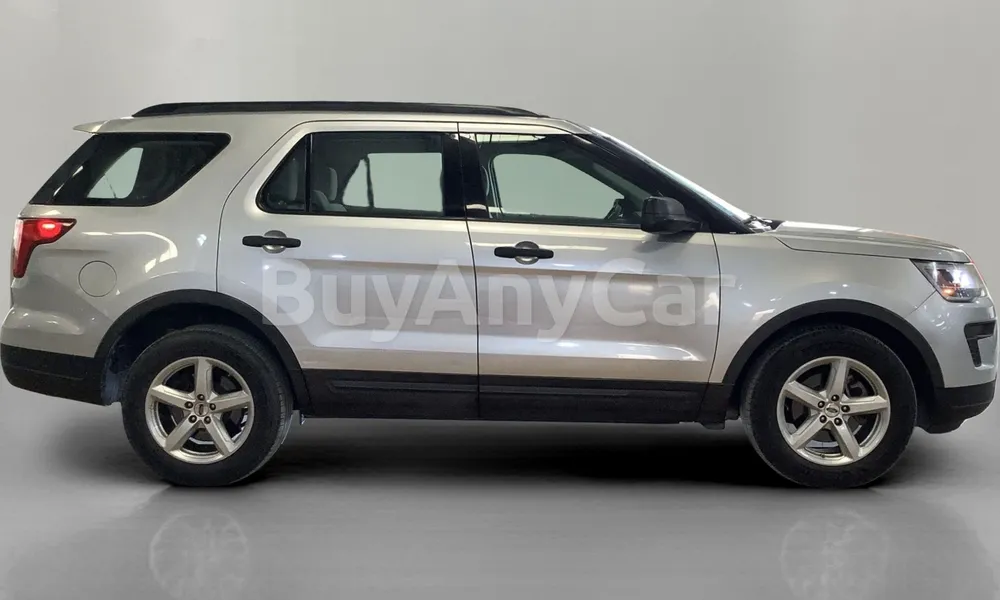 Vehicle photo 4