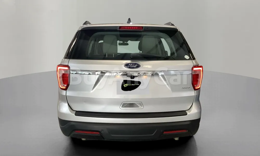 Vehicle photo 2