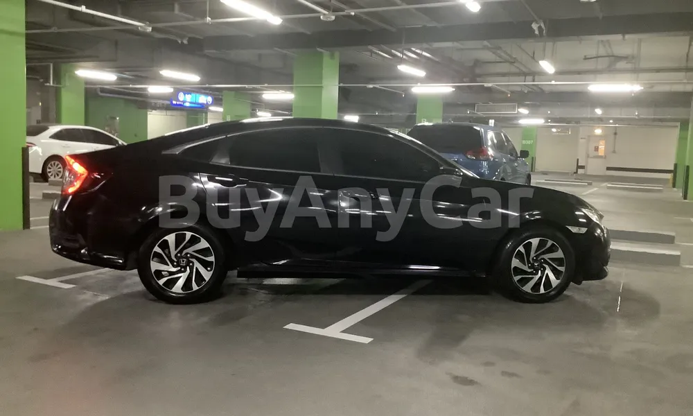 Vehicle photo 3