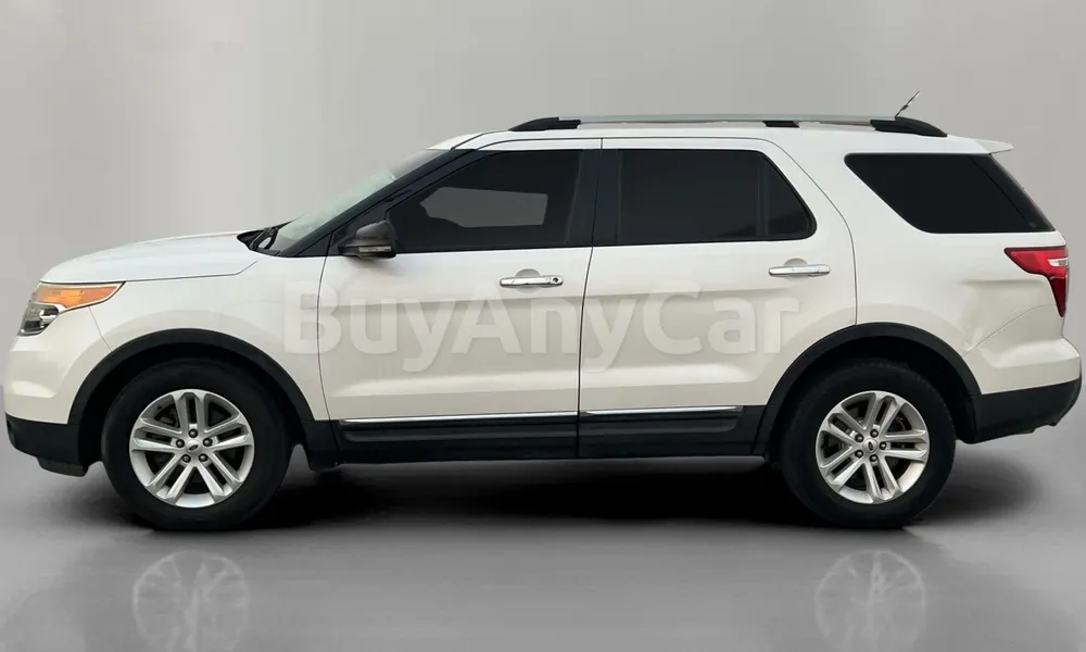 Vehicle photo 4
