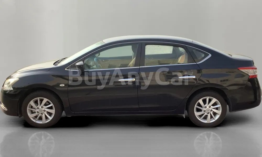 Vehicle photo 4