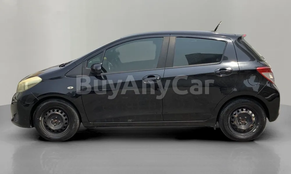 Vehicle photo 4