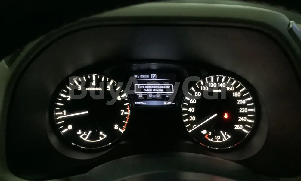 Vehicle photo 7