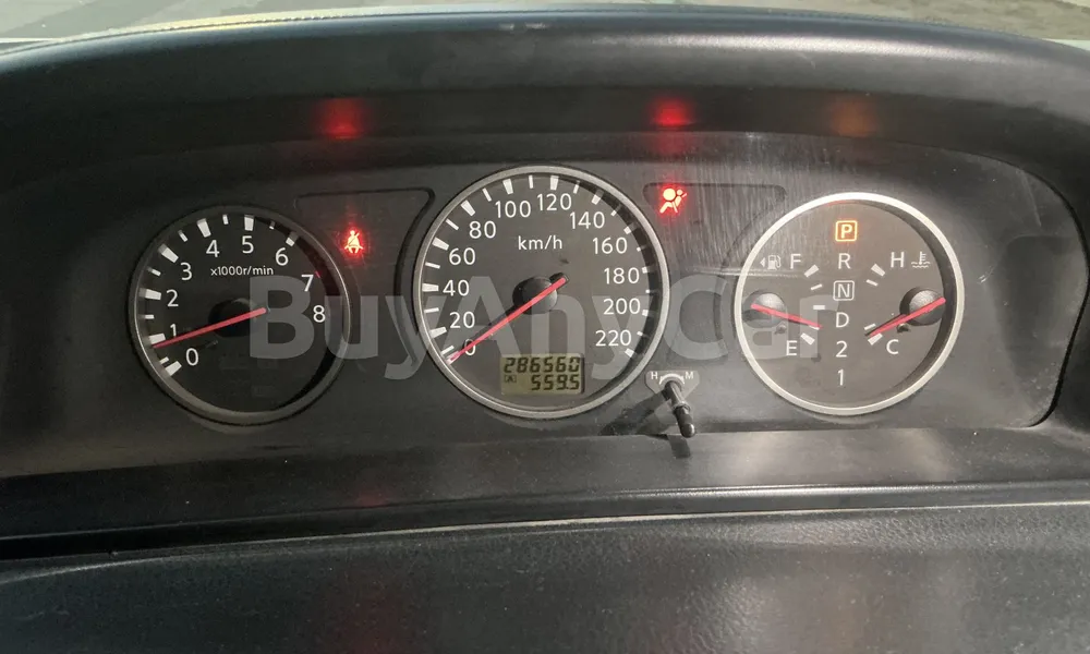 Vehicle photo 6