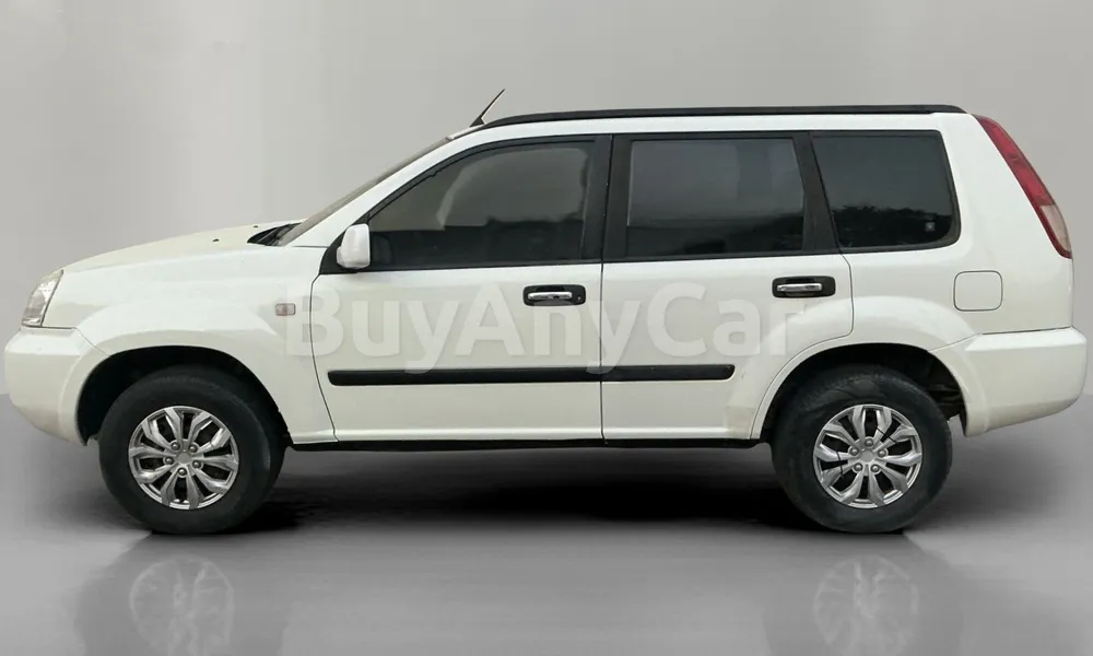 Vehicle photo 4