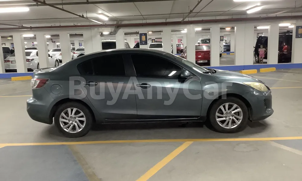 Vehicle photo 3