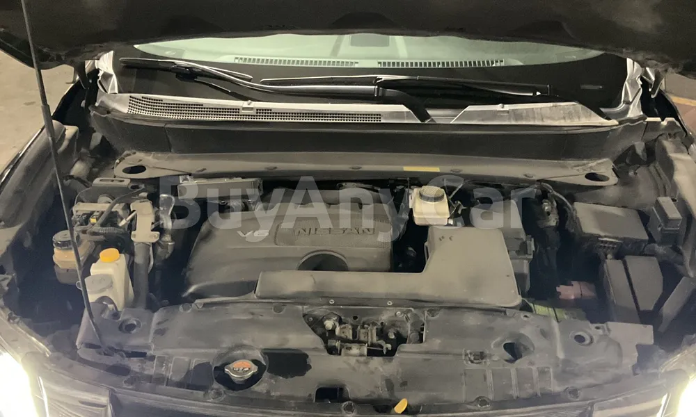 Vehicle photo 8