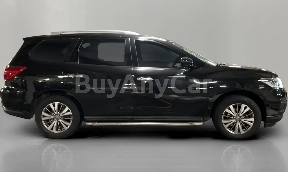 Vehicle photo 3