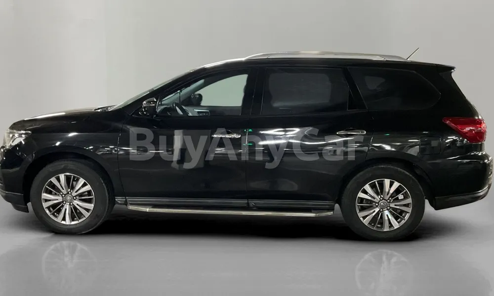 Vehicle photo 4