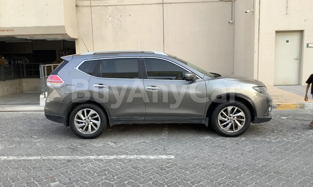 Vehicle photo 3