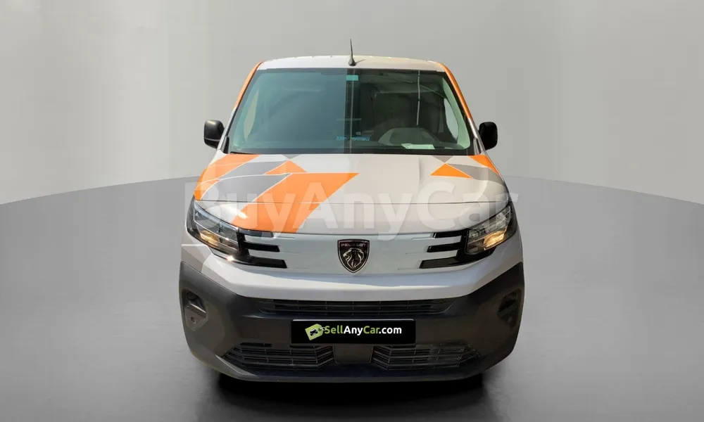 Vehicle photo 1