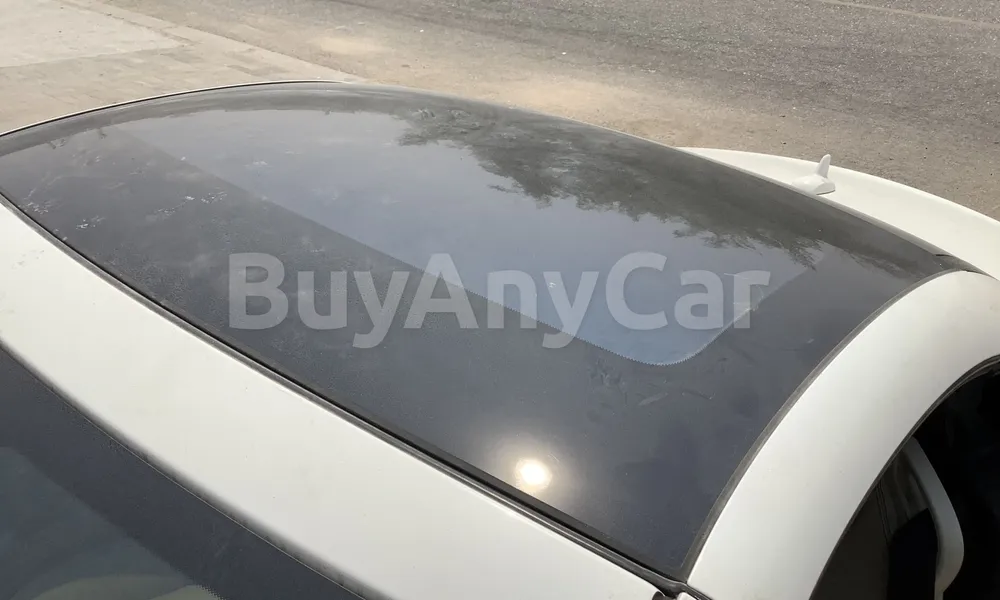 Vehicle photo 8
