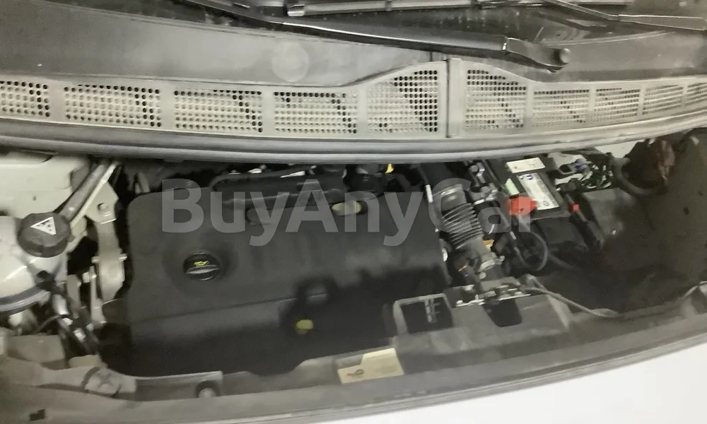 Vehicle photo 6