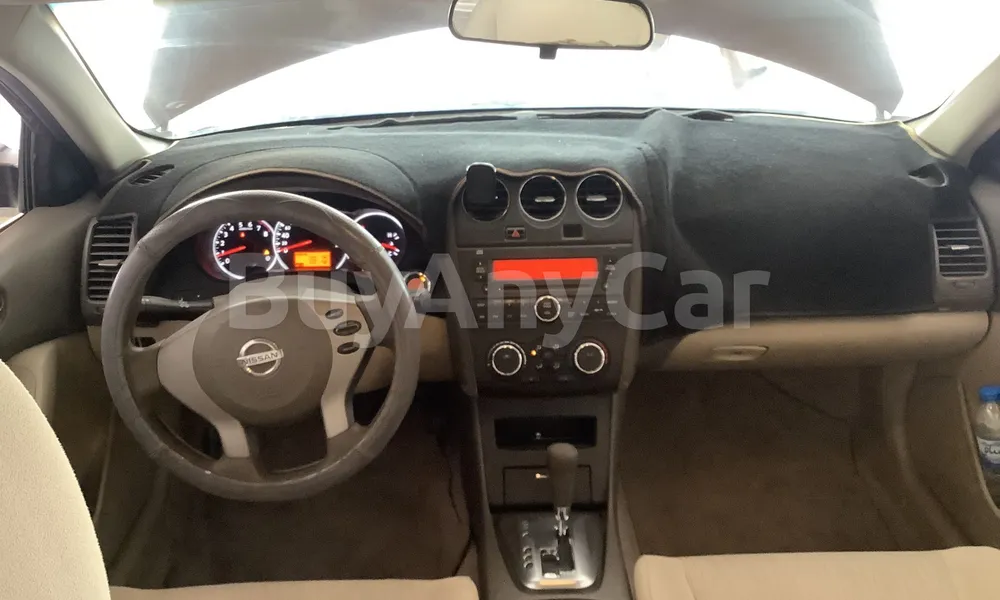 Vehicle photo 10