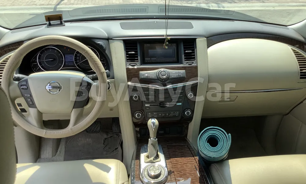 Vehicle photo 7