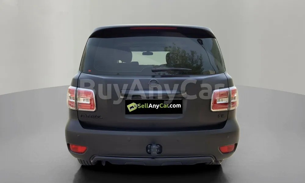 Vehicle photo 2