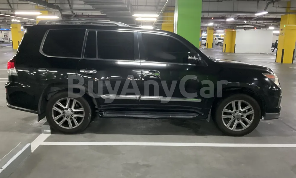 Vehicle photo 3