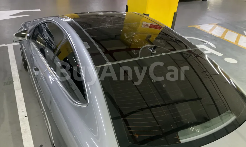 Vehicle photo 5