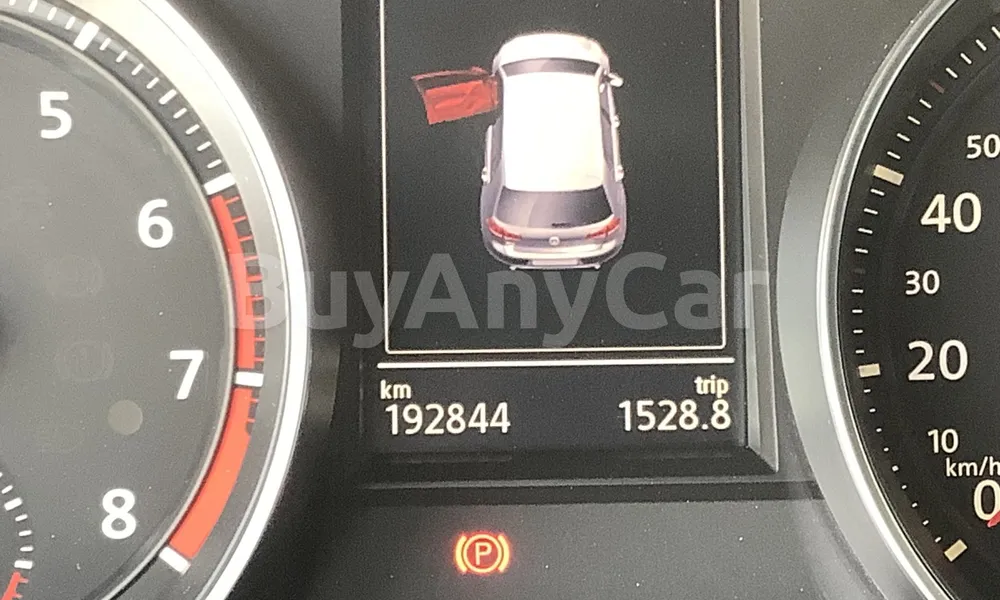 Vehicle photo 8