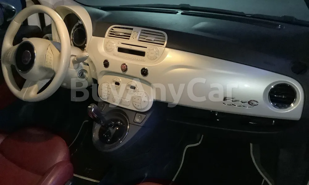 Vehicle photo 8