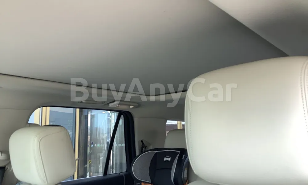 Vehicle photo 7