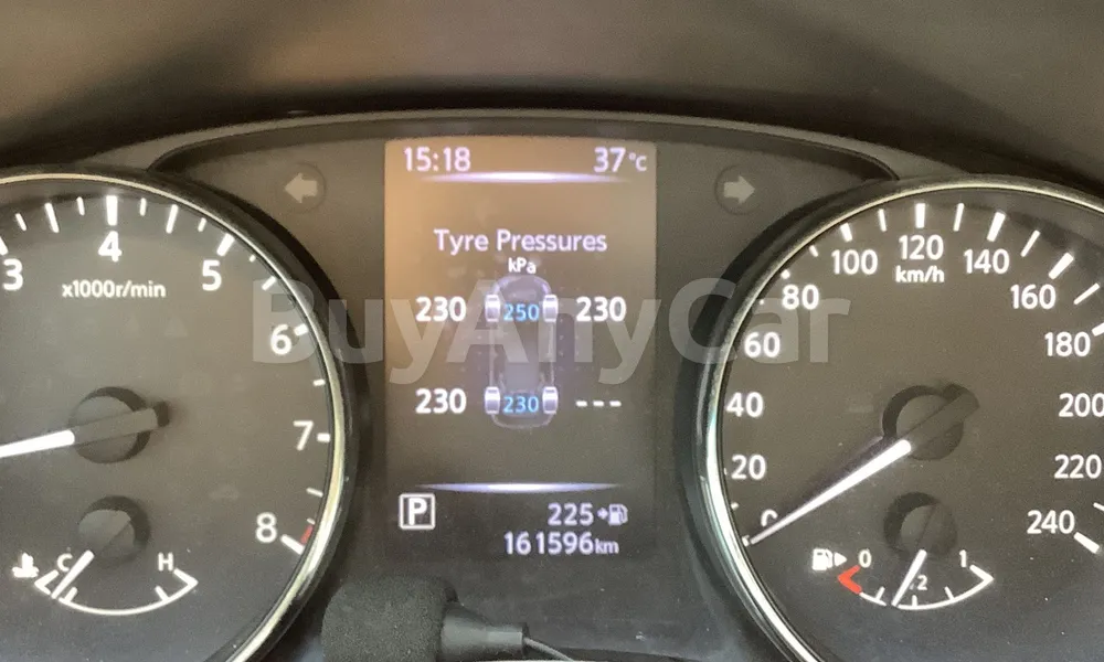 Vehicle photo 8