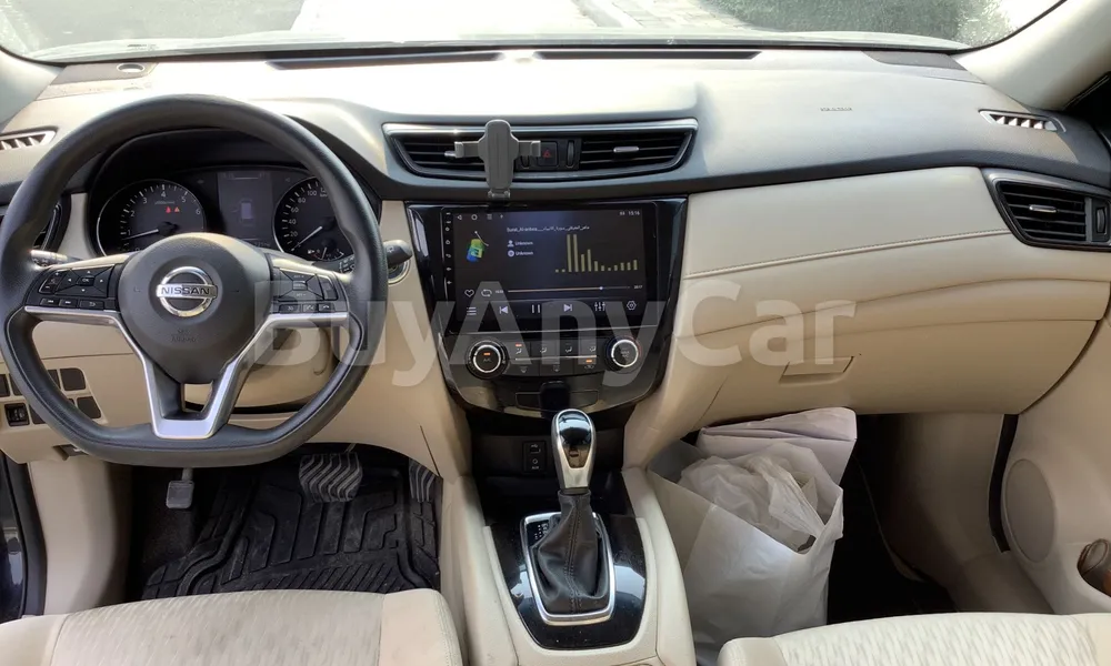 Vehicle photo 9