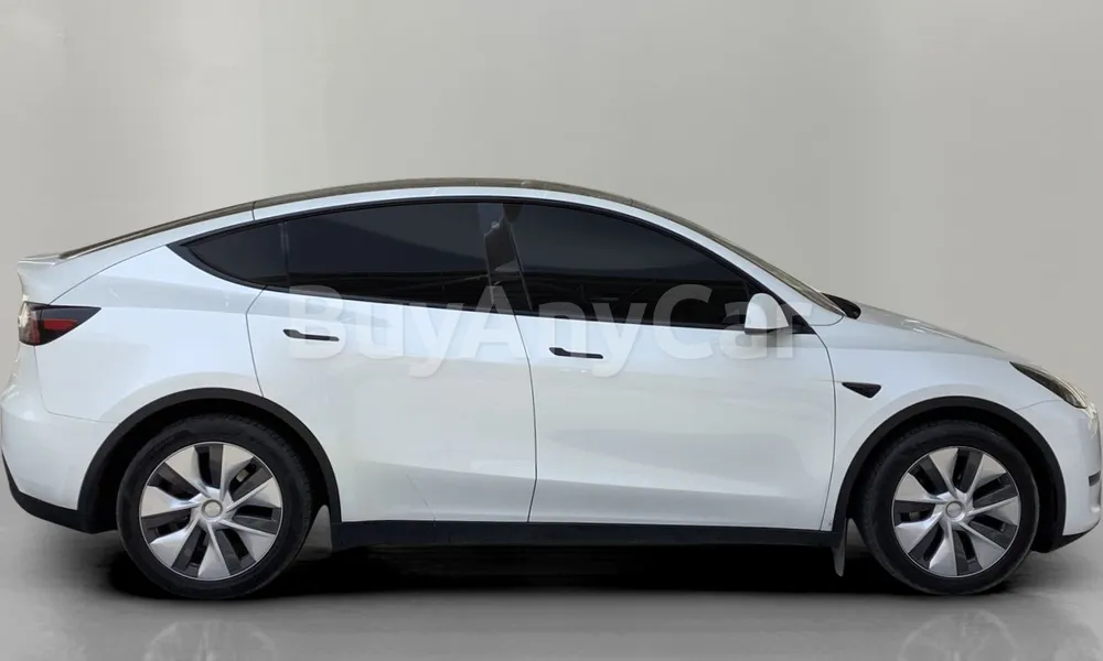 Vehicle photo 3